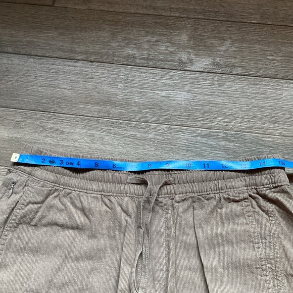 Abercrombie & Fitch Shorts - Picture 8 of 8